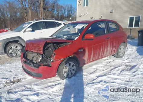 2011 Hyundai Accent Gs z USA, uszkodzony, nr VIN KMHCM3AC0BU186691